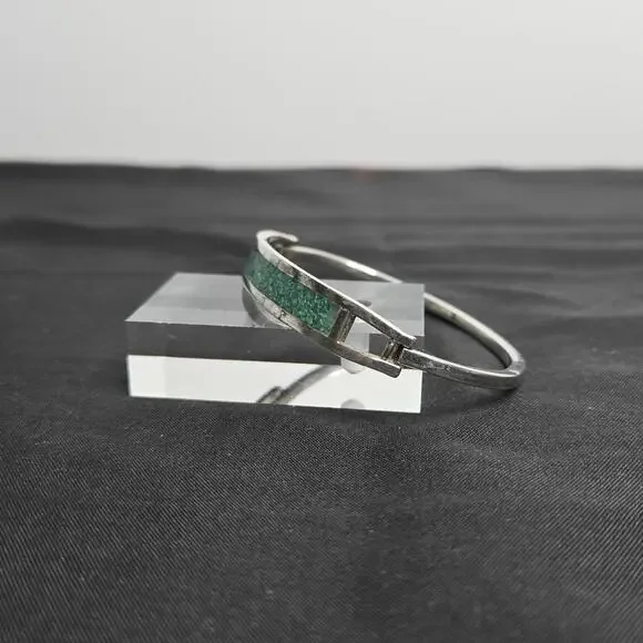 Vintage Taxco Mexico Crushed Turquoise Inlay Hinged Bracelet Silver Tone Metal - Picture 2 of 8